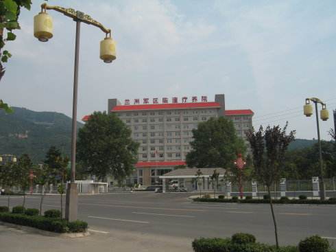 西安臨潼蘭州軍區(qū)養(yǎng)老院-銅鋁復(fù)合暖氣片